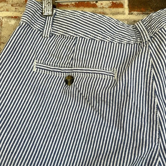 Dockers Blue White Pin Striped Denim Trouser Shorts - Picture 7 of 9